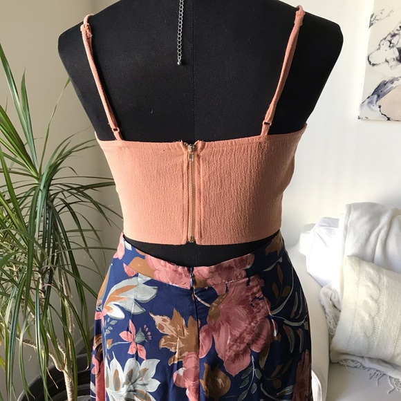 🌼Pretty Summer Party Outfit 🌼 - Picture 5 of 8